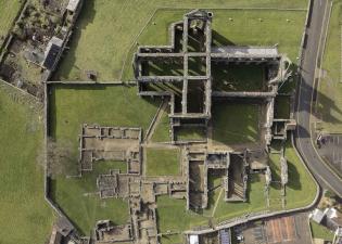 Abaty Tyndyrn oddi uchod / Tintern Abbey from above